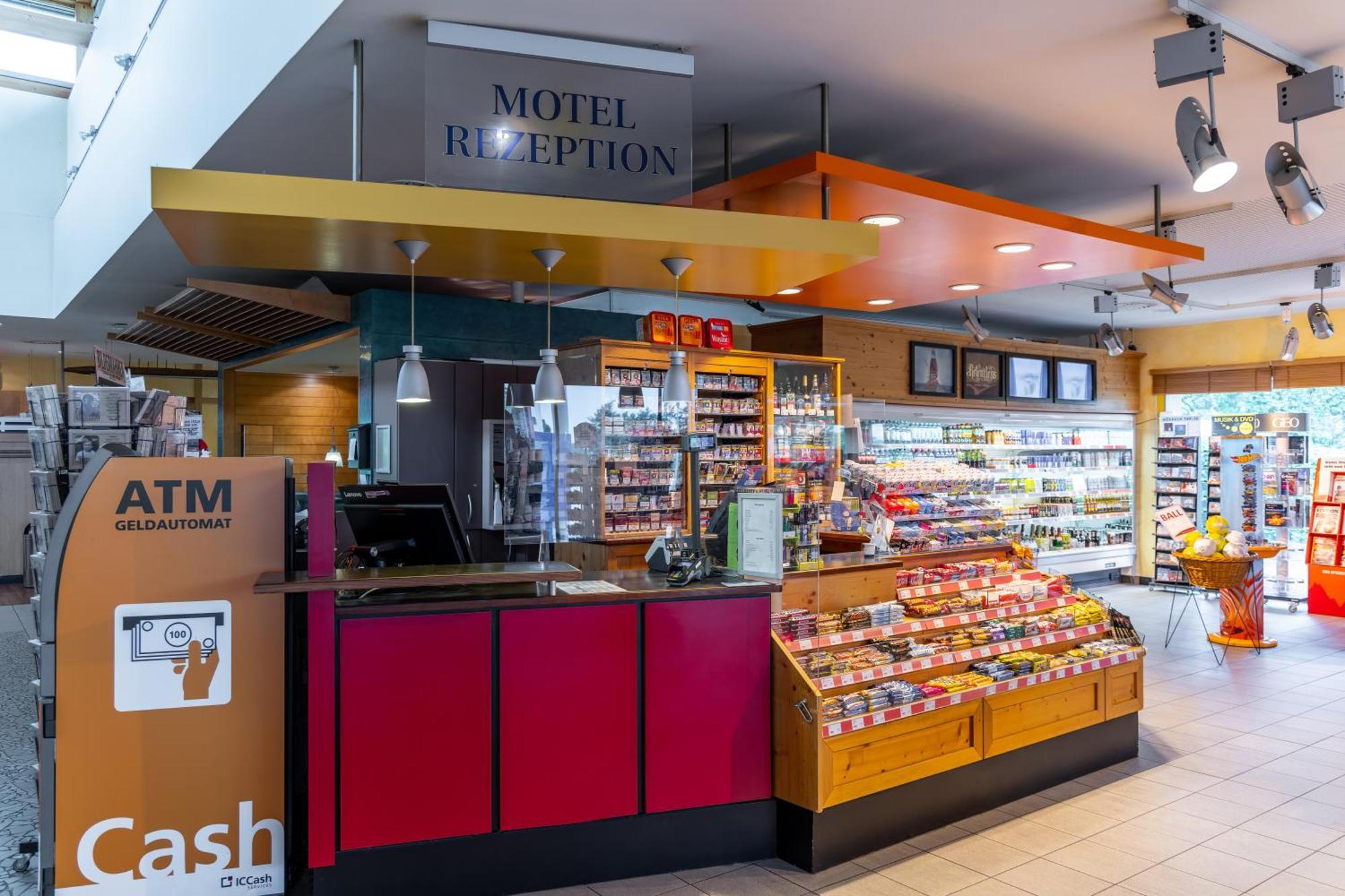 Hotel Leipheim Sued Экстерьер фото